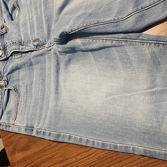 American Eagle Super High Rise Jeggings - Picture 4 of 12